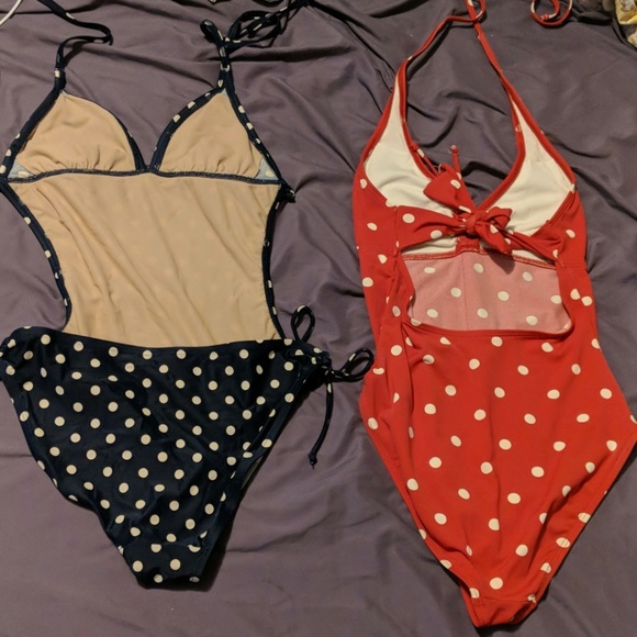 2 one-piece ladies swimsuits - Picture 2 of 2